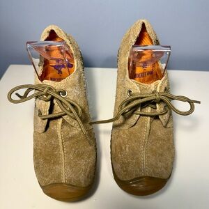 Rocket Dog Brown Suede Lace-Up Shoes Womens Size 6